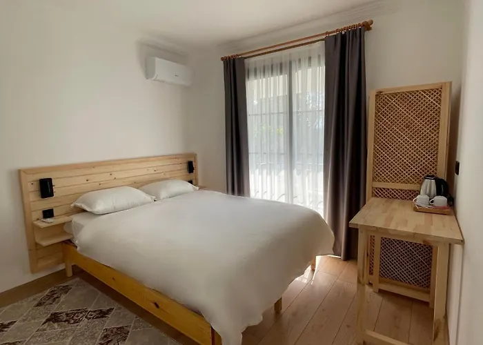 Airport Alibaba House *