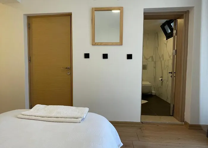 Otel Airport Alibaba House