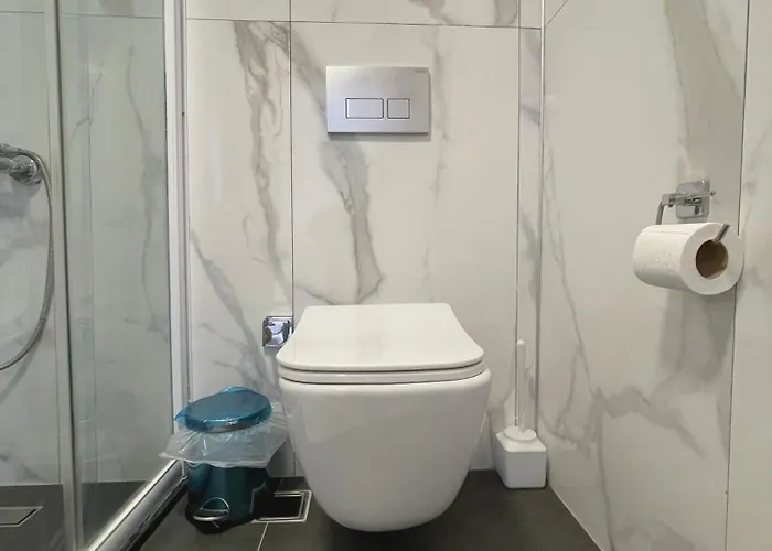 Airport Alibaba House