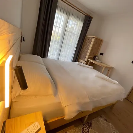 Airport Alibaba House Otel *