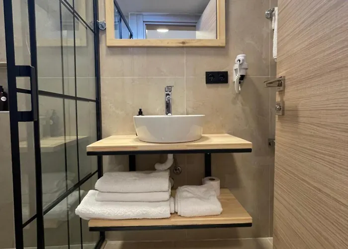 Airport Alibaba Hotel