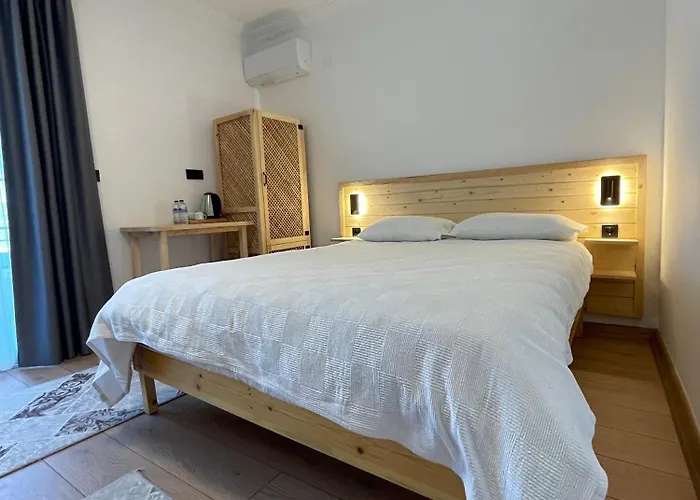 Airport Alibaba Hotel *