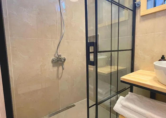 Airport Alibaba מלון *