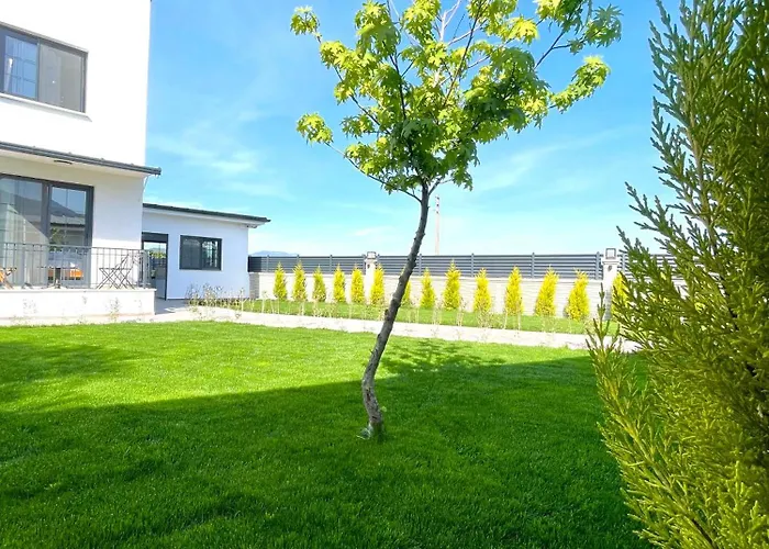 מלון Airport Alibaba *